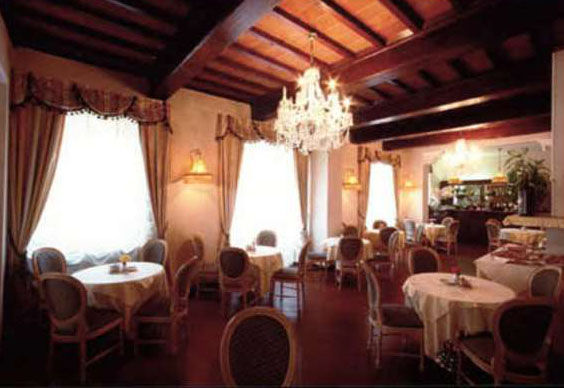 Grand Hotel Villa Patrizia Montaione Restoran fotoğraf